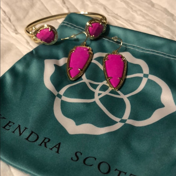 Kendra Scott Jewelry - Hot pink Kendra Scott set